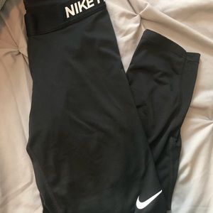 Nike cropped leggings